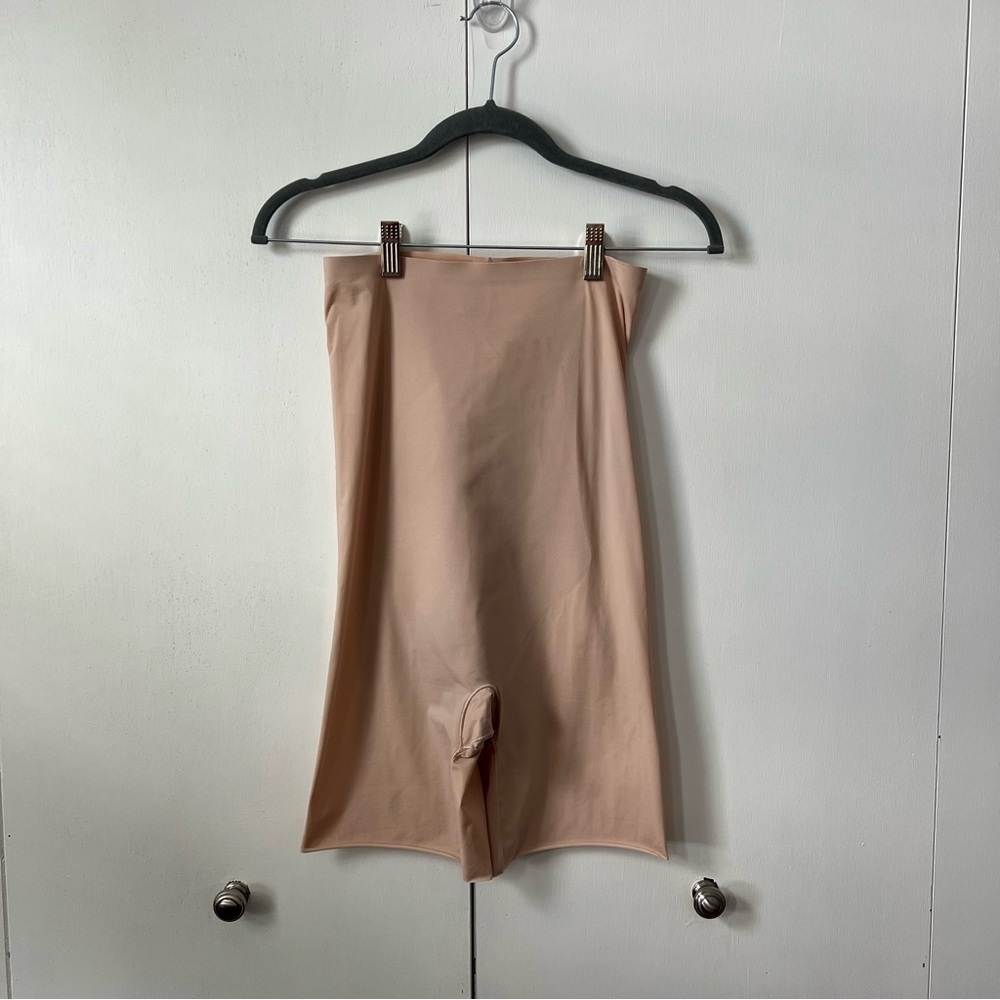 SPANX Thinstincts High-Waisted Mid-Thigh Shorts – Size L
